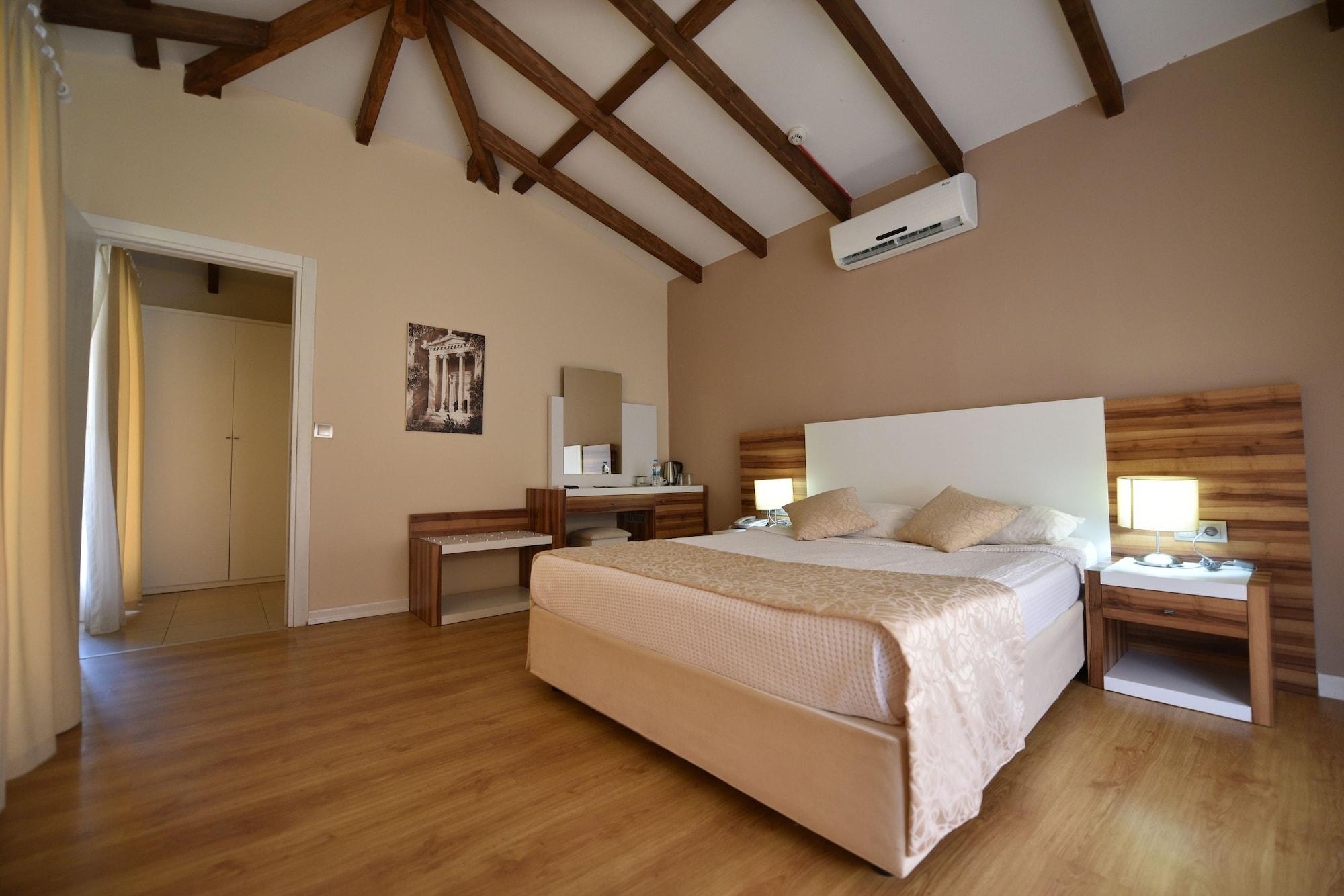 אולודניץ Sahra Su Holiday Village & Spa מראה חיצוני תמונה
