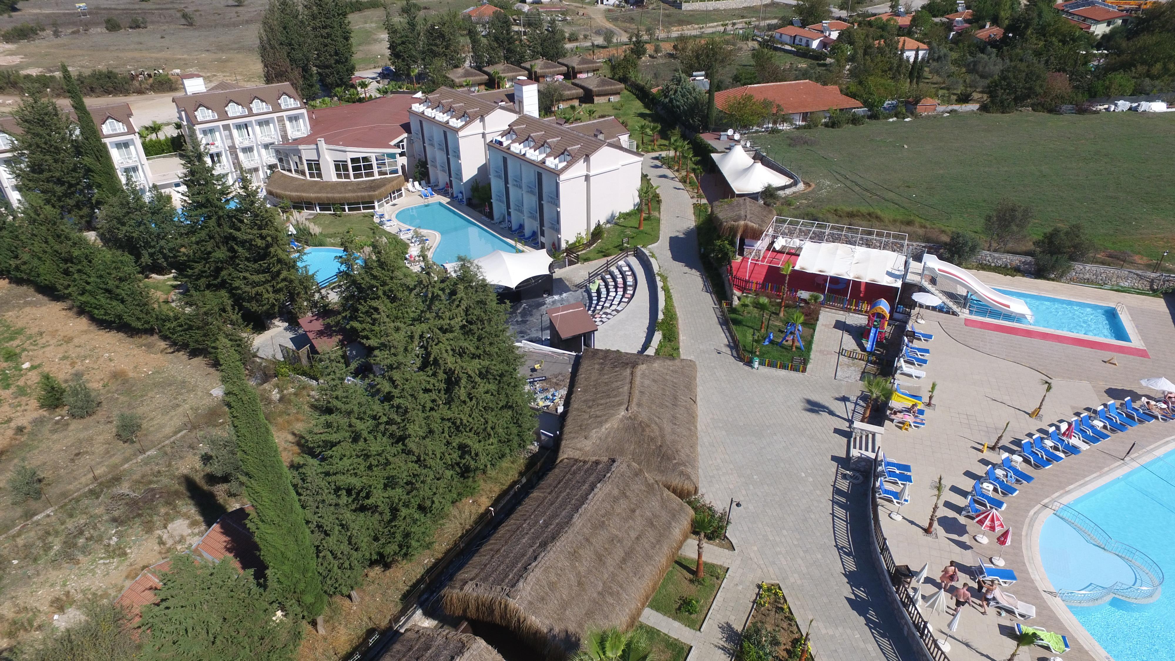 אולודניץ Sahra Su Holiday Village & Spa מראה חיצוני תמונה