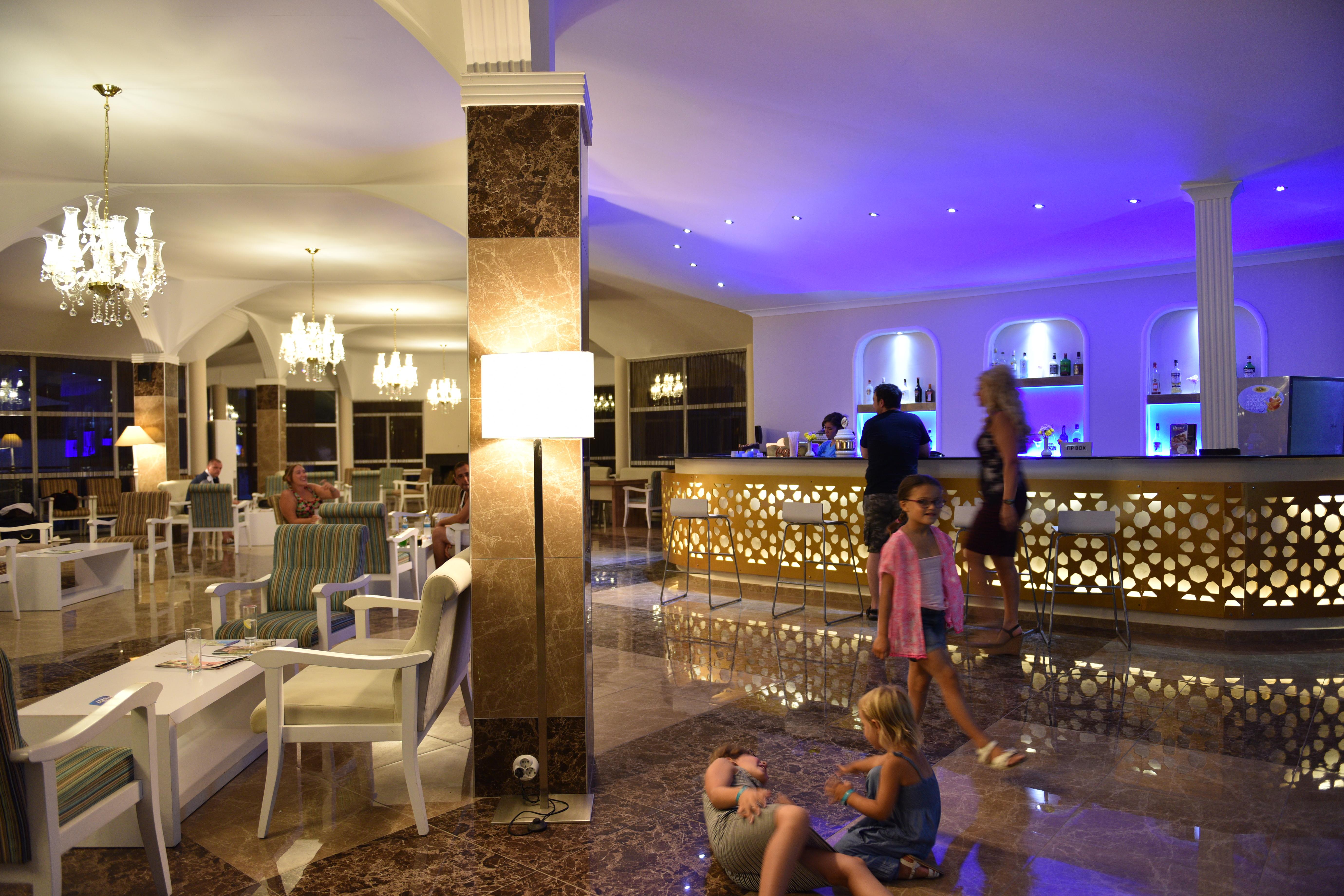 אולודניץ Sahra Su Holiday Village & Spa מראה חיצוני תמונה