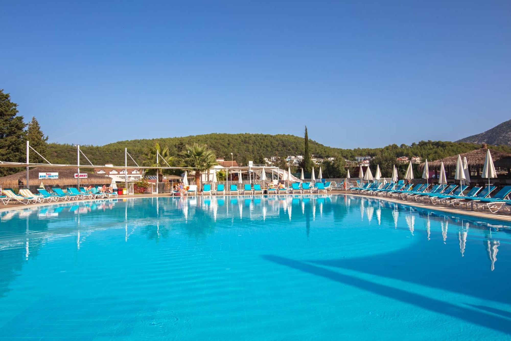 אולודניץ Sahra Su Holiday Village & Spa מראה חיצוני תמונה