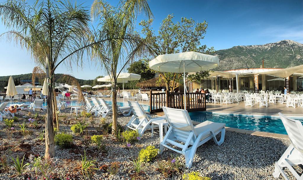 אולודניץ Sahra Su Holiday Village & Spa מראה חיצוני תמונה