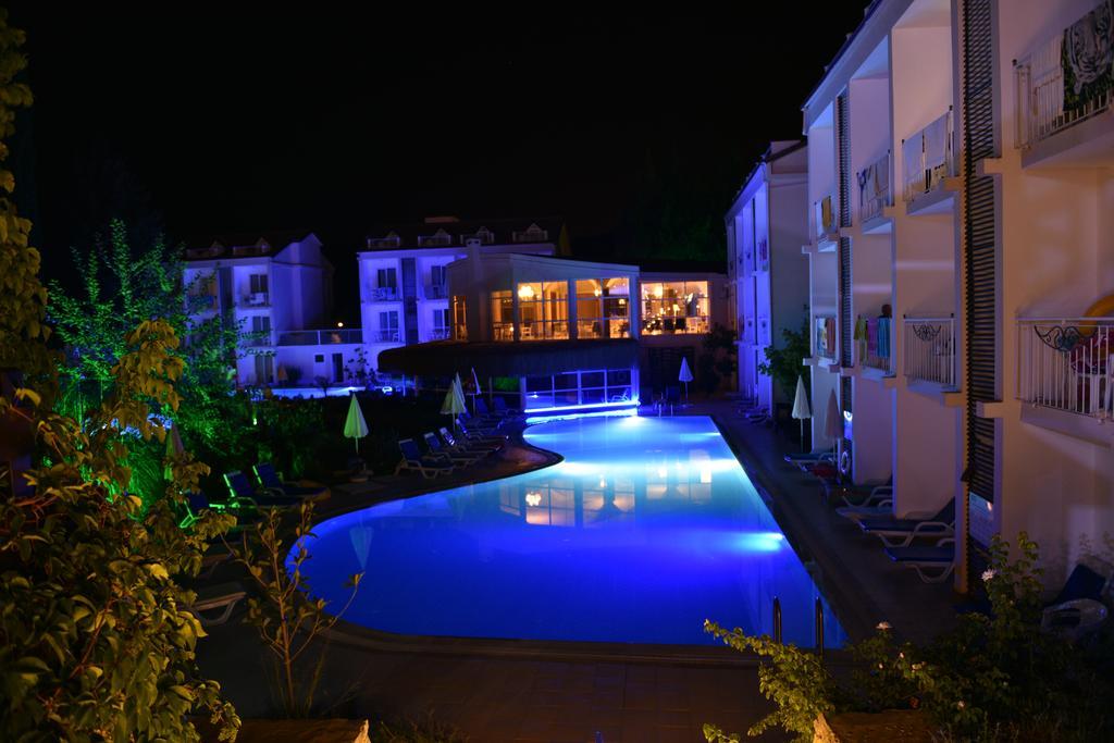 אולודניץ Sahra Su Holiday Village & Spa מראה חיצוני תמונה